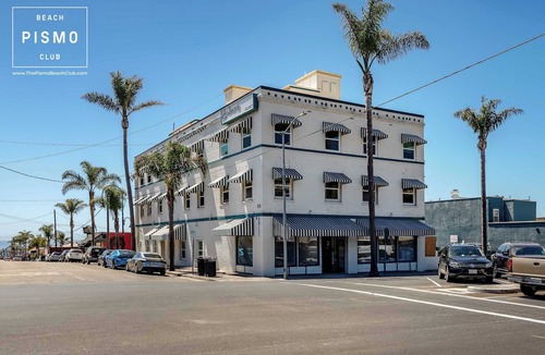 Downtown Apartment | Studio Suite at Pismo Beach Club