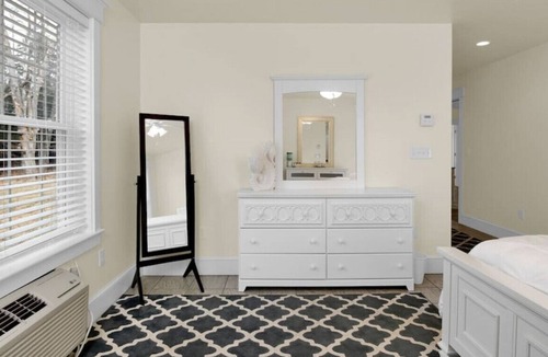 Edgecomb Apartment | Studio Suite | Coastal Maine