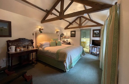 Crayke Apartment | Studio-Suite-Ensuite