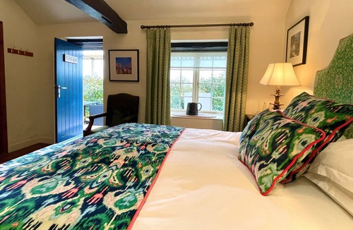 Crayke Apartment | Studio-Suite-Ensuite