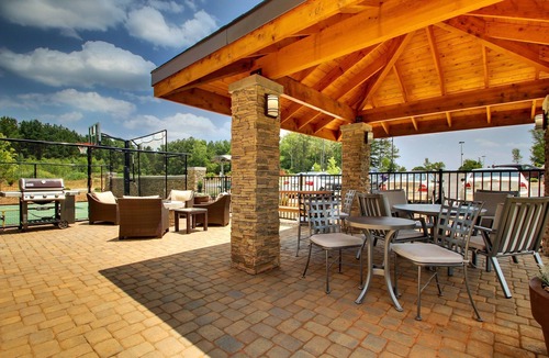 Rock Hill Apartment | Studio Suite | Free Breakfast + Pool