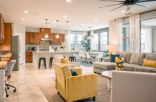 Lathrop Apartment | STUDIO SUITE w/private entrance - Central Valley