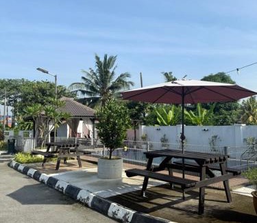 Pulau Indah House | Studio Suites Sani Villa Legacy