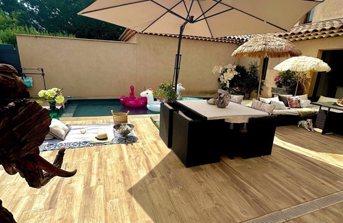 Bouc-Bel-Air Apartment | STUDIO swimming pool