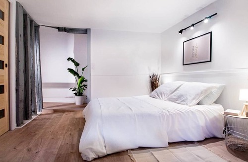 Cosne-Cours-sur-Loire Apartment | Studio Sydney, | Charmant Studio avec balcon | Hyper centre