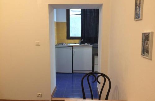 Gares Apartment | Studio T1 CV - Calme avec cour