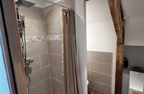 Saint-Mars-d'Outille Apartment | Studio T1 with courtyard