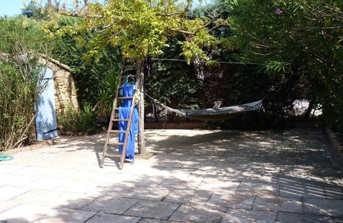 Bagnols-sur-Ceze Villa | Studio T2 with swimming pool in Provence Occitanne