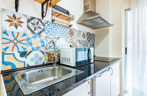 Burriana Apartment | Studio 'Tajmahal Precioso Loft' with Balcony, Wi-Fi and Air Conditioning