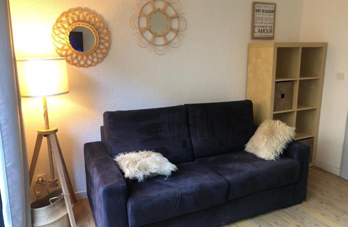 Cannes Old Town Apartment | Studio Terrace near beach