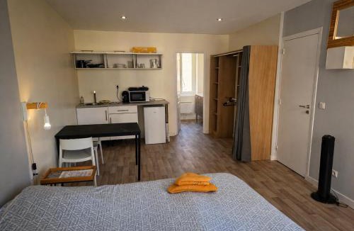 Roubaix Apartment | Studio tout équipé calme et lumineux Roubaix