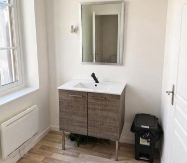 Roubaix Apartment | Studio tout équipé calme et lumineux Roubaix