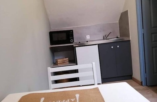 Le Creusot Apartment | Studio Tout Équipé, Wifi, Arrivée Autonome