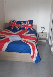 Saumur Apartment | studio tout confort dans petit jardin calme