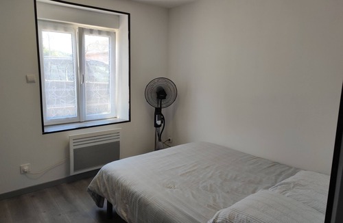 Charmes Apartment | Studio Tout Confort