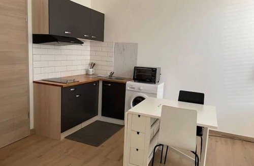 Le Mont-sur-Lausanne Apartment | Studio Très Pratique