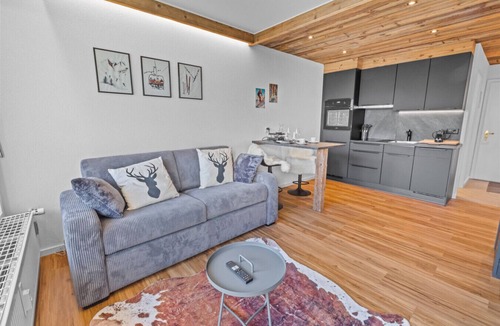 Noes Apartment | Studio type chalet plein centre