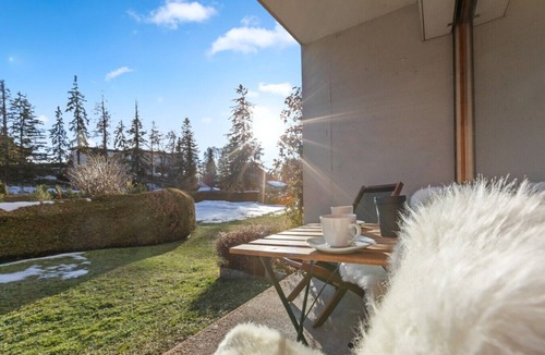 Noes Apartment | Studio type chalet plein centre