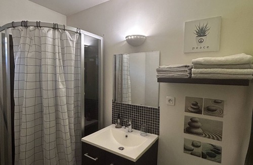 Portet-sur-Garonne Apartment | Studio une Personne - 10 KM de Toulouse