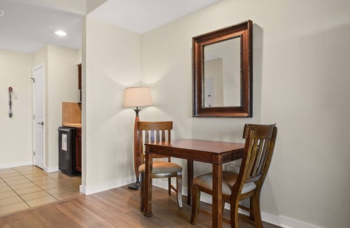 Sandestin Apartment | Studio Unit ~ Close to Beach ~ Community Pool