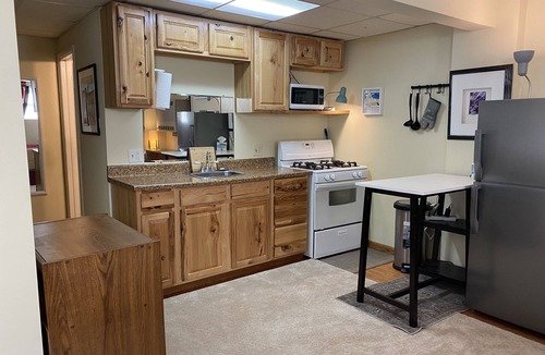 Morgantown Apartment | Studio Unit ONLY 10 Minutes to WVU!
