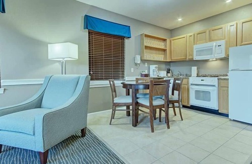 Hancock Condo | Studio Unit - Outdoor Adventures-Ski Jiminy Peak!