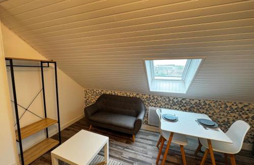 Saint-Jacques - Saint-Roch Apartment | Studio Urbain Confort