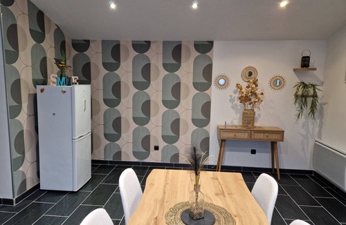 Saint-Amand-Montrond Apartment | Studio Vacances 2 Pers