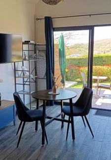 Criel-sur-Mer Apartment | STUDIO VACANCES vue sur Mont Joli Bois