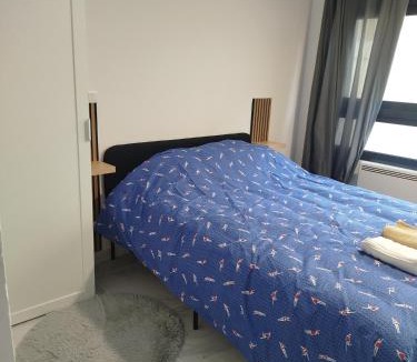 Mantes-la-Jolie Apartment | Studio val Notre dame