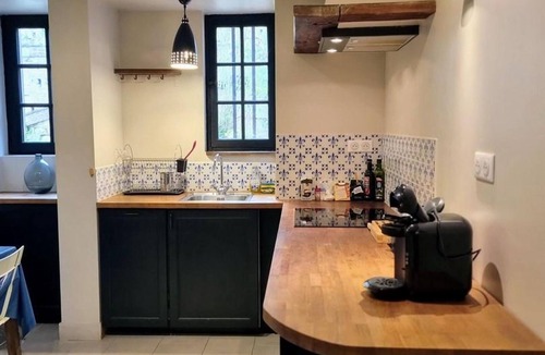 Valmondois Apartment | Studio Valmondois, studio flat, 2 persons