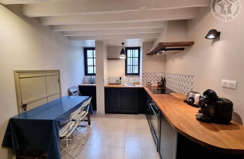 Valmondois Apartment | Studio Valmondois, studio flat, 2 persons