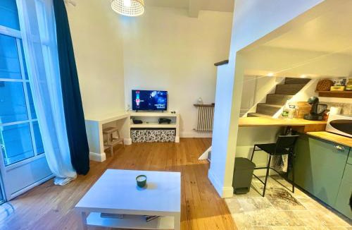 Muret Apartment | " Studio Vasconia " Hyper Centre - Mezzanine -Wifi