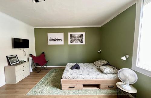 Chatellerault Apartment | Studio Vienne - Spacieux et confortable en plein centre