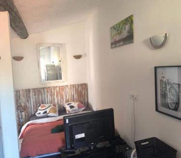 Saint-Mathieu Apartment | Studio ville