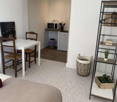 Barriere Saint Marc Apartment | Studio Vincent Business Parking Privé