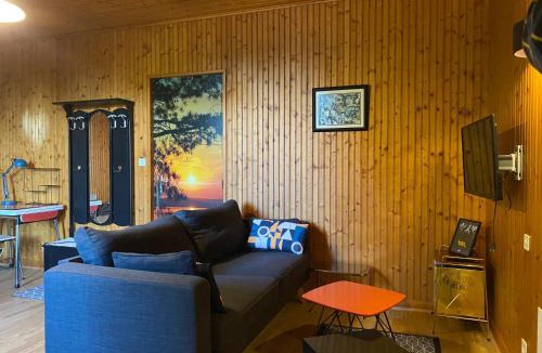 Parthenay Apartment | Studio vintage