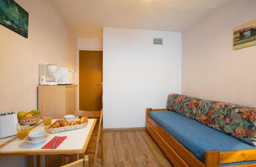 Le Corbier Apartment | Studio Vostok Zodiaque-73 by Interhome