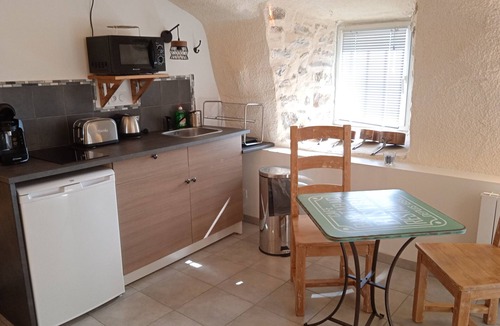 Murol Apartment | STUDIO VOUTE ATYPIQUE