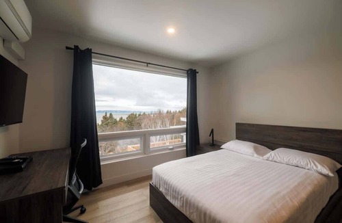 Riviere-du-Loup Regional County Municipality Apartment | Studio Vue fleuve- 306