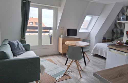 Villers-sur-Mer Apartment | Studio -vue mer résidence Grand Cap