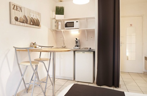 Ancenis Apartment | Studio Vue sur Château