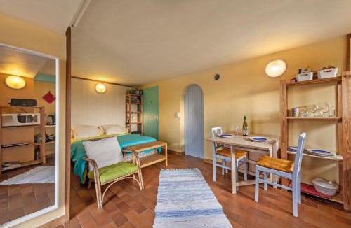 Plomodiern Apartment | Studio vue sur mer