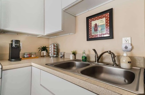 Michigan City Apartment | Studio w/King Bed, Close to Beach & Shops
