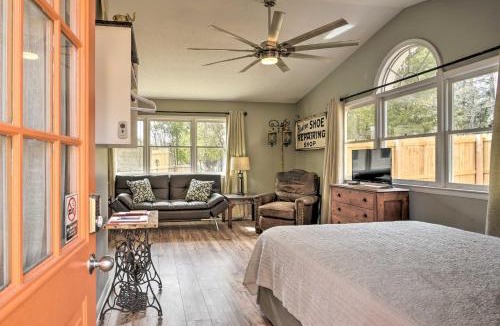 Southern Pines Apartment | Studio w/Patio - Walk to Hikes, Sights & Bites