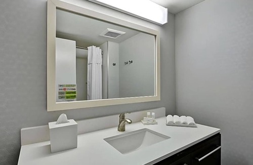 Miramar Hotel | Studio w/Pool, Gym & Kitchen Close to Local Hot Spots - 2 Units