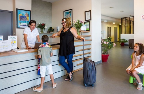 Pornichet Apartment | Studio with a balcony or terrace near beach
