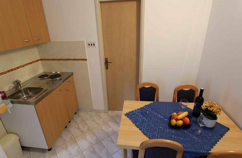 Porat Apartment | Studio with air conditioning and terrace