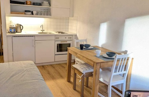 Aeschi bei Spiez Apartment | Studio with balcony, Niesen view & parking near Interlaken, Thunersee & Blausee