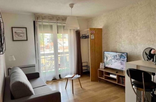 Vallieres Apartment | Studio with balcony Girod Centre-Ville Clermont-Fd
